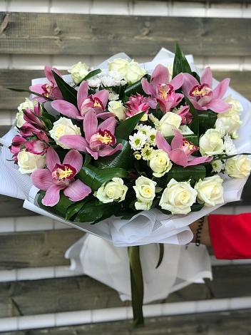 Букет цветов из: Розы и Хризантемы в Бабаево