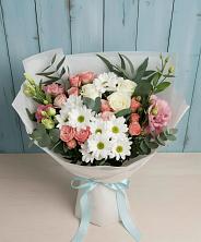 Букет цветов из:  Розы, Лизиантусы и Хризантемы в Бабаево
