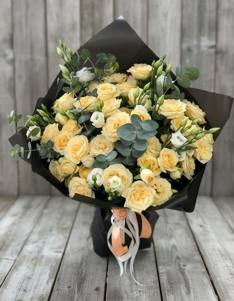 Букет цветов из: Розы и Лизиантусы в Бабаево