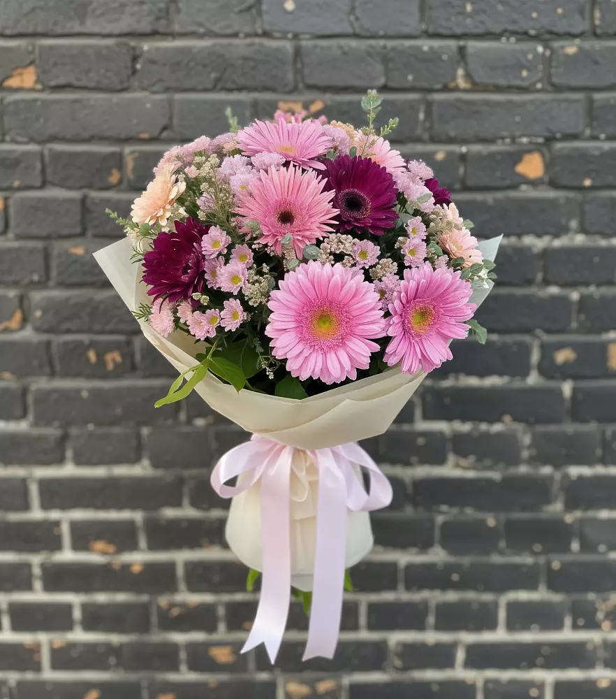 Букет цветов из: Герберы и Хризантемы в Бабаево