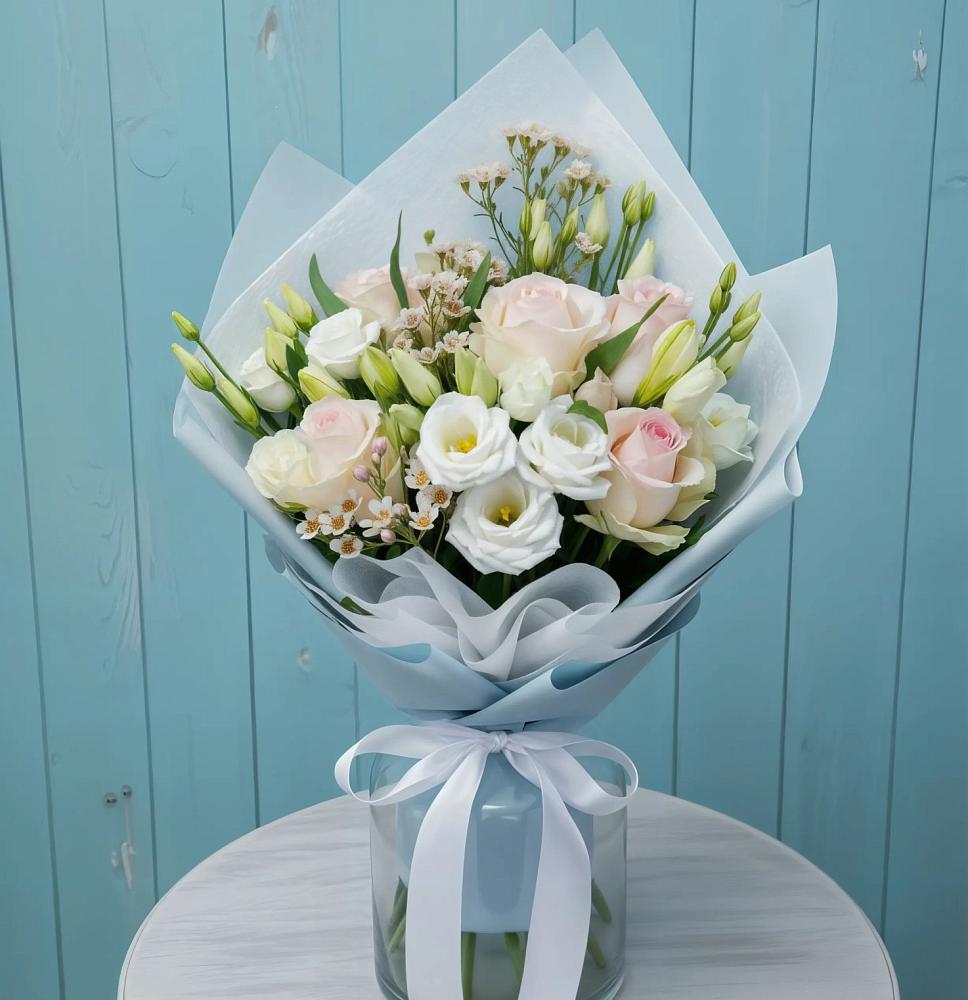 Букет цветов из: Розы и Лизиантусы в Бабаево