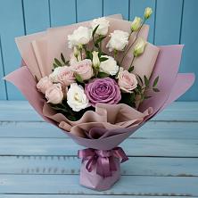 Букет цветов из:  Розы и Лизиантусы в Бабаево