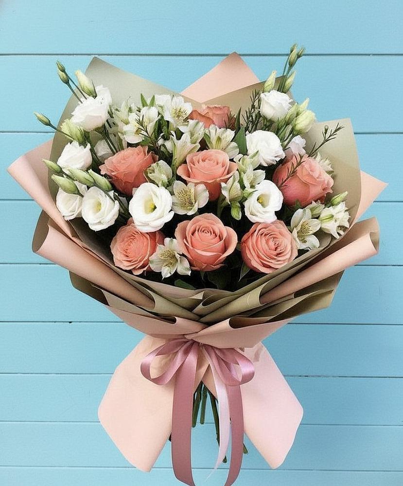 Букет цветов из: Розы, Альстромерии и Лизиантусы в Бабаево