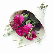 Букет цветов из:  Розы в Бабаево