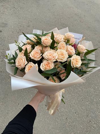 Букет Кремовые розы Латте в Бабаево