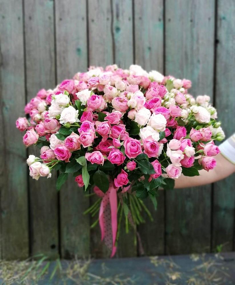 Букет Розовые кустовые розы Натали и Лав Лидия в Бабаево