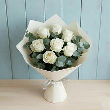 Букет Белые розы в Эвкалипте в Бабаево