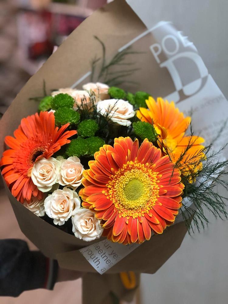 Букет цветов из: Герберы, Хризантемы и Розы в Бабаево