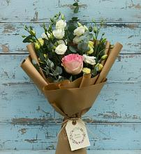 Букет цветов из:  Розы и Лизиантусы в Бабаево
