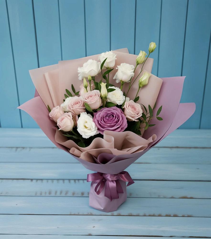 Букет цветов из: Розы и Лизиантусы в Бабаево