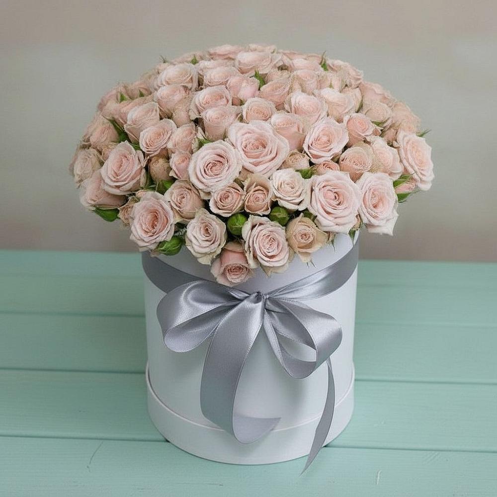 Цветочная композиция из Розы в шляпной коробке в Бабаево